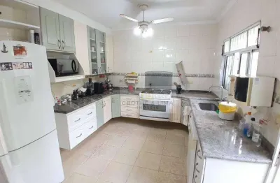 Casa com 3 quartos à venda na Avenida Paraiso, Jardim América, São José dos Campos
