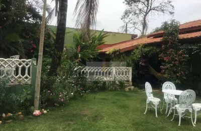 Casa com piscina, 4 dormitórios à venda, 300 m² por r$ 1.100.000 - jardim rosely - pindamonhangaba/sp