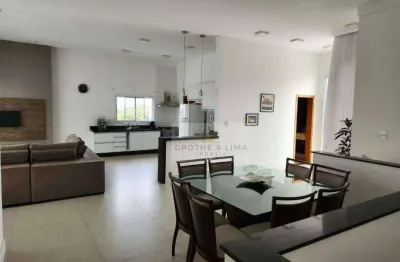 Casa com Piscina, Espaço Gourmet e 4 Suítes – Condomínio Lago Dourado