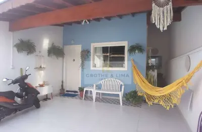 Casa com 3 dormitórios à venda, 80 m² por R$ 302.100,00 - Mombaça - Pindamonhangaba/SP