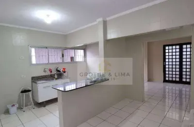 Casa Parque Industrial com Comercial - 3 Dormitórios - 213,67m²