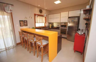 Belíssima casa no condomínio vila rica em paraisópolis - mg, com 300 m² de área construída e 780 m² de área total. imóvel aconchegante e sofisticado,