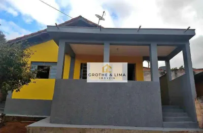 Casa à venda 3 dormitórios, 250m² de terreno e 100m² de área construída