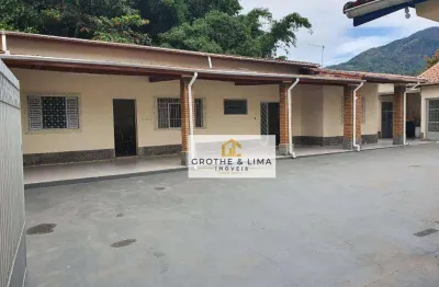 Casa 3 dormitórios - quintal amplo - caraguatatuba/sp