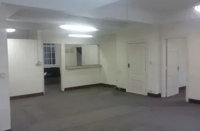 Ponto comercial para alugar na Rua Benjamin Constant, 61, Sé, São Paulo