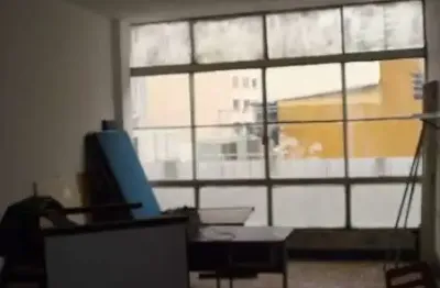 Sala comercial para alugar na Rua Vinte e Quatro de Maio, 188, República, São Paulo