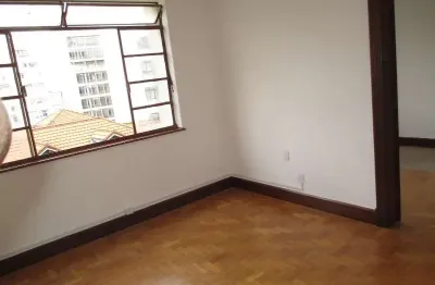 Ponto comercial para alugar na Rua Benjamin Constant, 122, Sé, São Paulo