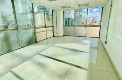 Ponto comercial para alugar na Vinte E Quatro De Maio - Fundos, 77, República, São Paulo