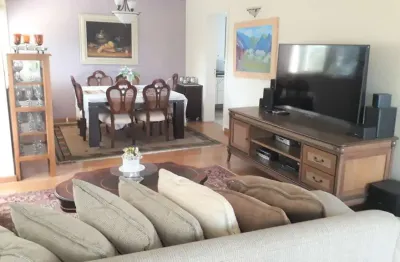 Casa com 3 quartos à venda na Avenida Senador Casimiro da Rocha, 411, Mirandópolis, São Paulo