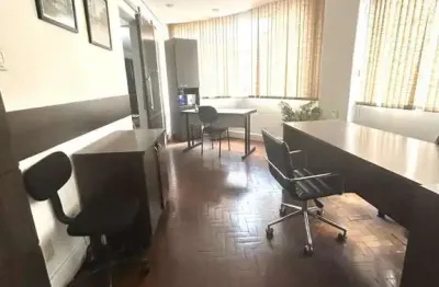 Ponto comercial para alugar na Benjamin Constant - Frente, 122, Sé, São Paulo