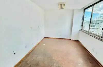 Ponto comercial à venda na Vinte E Quatro De Maio - Fundos, 77, República, São Paulo