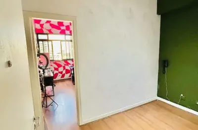 Sala comercial para alugar na Avenida Ipiranga, 877, República, São Paulo
