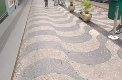 Sala comercial para alugar na Rua Barão de Itapetininga, 37, República, São Paulo