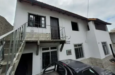 Casa com 3 quartos à venda na agronômica, florianópolis  por r$ 901.000