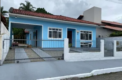 Casa com 3 quartos à venda no Pagani, Palhoça 