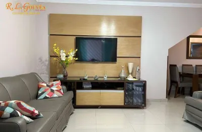 Casa à venda na Rua 9 de Julho, Marapé, Santos