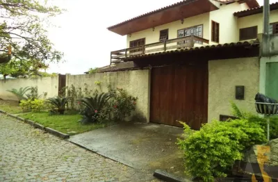 Pechincha - casa - duplex - condomínio fechado - enorme varanda.