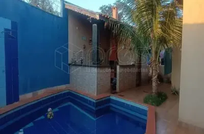 Casa com 2 quartos à venda no Jardim das Aroeiras, Jardinópolis 