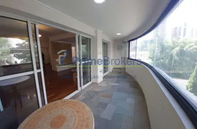 Apartamento á venda estilo casa com 140a.u - 3 suites - varanda - 3 vagas determinadas -moema pássar