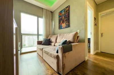 Apartamento, 50m² - 2 dormitórios, 1 vaga, último andar reformado - vila mascote