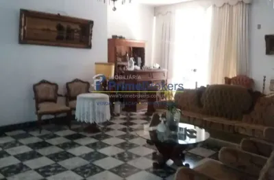 Brooklin  velho, casa espaçosa com 560   au, 4 quartos,   2 suites,  piscina, churrasqueira brooklin