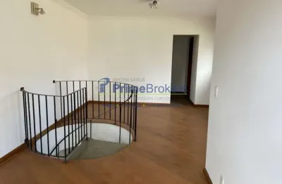 Cobertura bem arborizado, charmoso e agradável. moema indios.  são paulo