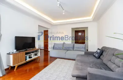 Este amplo apartamento conta com 150 m² de área privativa, perfeito para quem busca espaço e confor