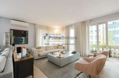 Com um design elegante e moderno, este imóvel conta com 4 suítes, 6 banheiros e 4 vagas de garagem.