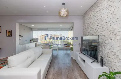 Com 102m² de área privativa, o imóvel possui 3 dormitórios, sendo 1 suíte master, além de 3 banheiro