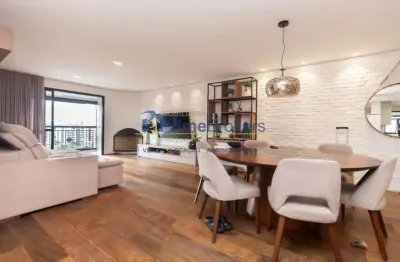 Este apartamento amplo e bem distribuído possui 106 m² de área privativa, ideal para quem busca conf