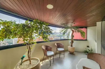 Este amplo apartamento possui uma área privativa de 198 m² e oferece uma experiência de vida única.