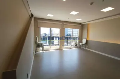 Sala comercial andar médio alto com 1 vaga e estacionamento metro saúde sp.