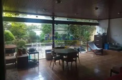 Sobrado à venda em moema com 400 m², 3 quartoss, 2 suítes e 2 vagas