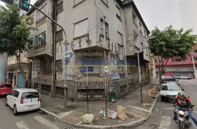Prédio com 3 andares para reforma próximo ao metrô liberdade sp.