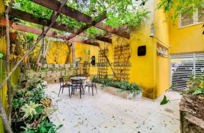 Casa em condomínio fechado com 4 quartos à venda na Rua São Benedito, 984, Chácara Gaivotas, São Paulo