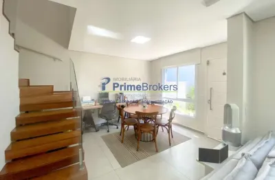 Casa Condomínio á  venda com 2 quartos, sendo 1 suíte, 84m² - 1 Vaga - Aclimação