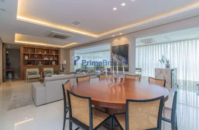 Apartamento, 226m² - 3 Dormitórios, 2 Suítes, 4 Vagas, Varanda Gourmet - Vila Nova Conceição