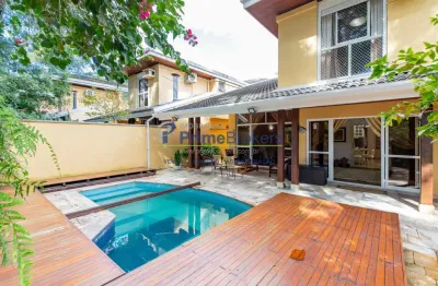 Casa em condomínio, 602m² - 4 dormitórios, 4 suítes, 5 vagas, piscina - alto da boa vista