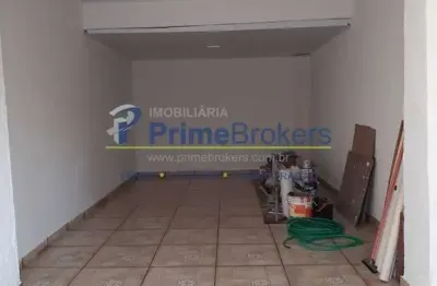 Casa Espaçosa com 2 Dormitórios, Suíte, Escritório e 2 Vagas Cobertas na Vila Nair SP