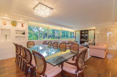 Apartamento de 220m² - 4 dormitórios, 1 suíte, 3 vagas, móveis planejados - consolação