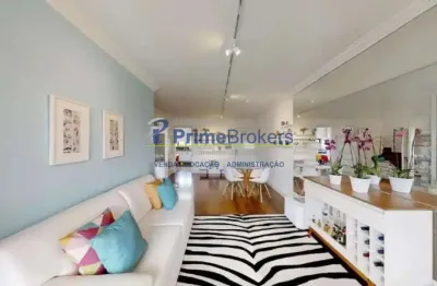 Cobertura Duplex com 270 m², 4 quartos sendo 1 suíte à venda no Alto da Boa Vista.