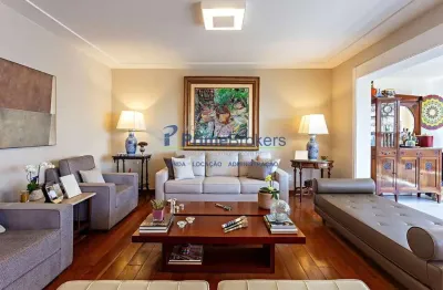 Apartamento, 195m², 4 dormitórios, 3 suítes, 4 vagas, andar alto, Morumbi