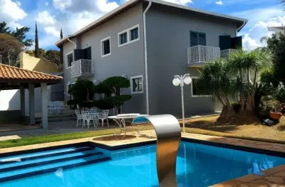 Casa com 3 quartos para alugar na Rua Emerson José Moreira, 1590, Parque Taquaral, Campinas