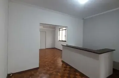 Casa comercial para locação no jardim guanabara – ótima localização!