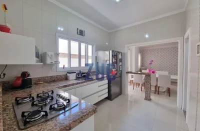 Casa à venda em valinhos, loteamento residencial santa gertrudes, com 3 suítes, com 170.6 m²