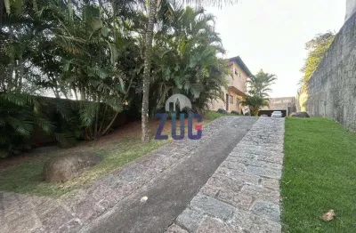 Sobrado à venda em vinhedo, santa cândida, com 4 suítes, com 470 m²