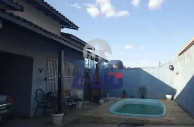 Casa à venda em Campinas, Vila Aeroporto, com 3 quartos, com 250 m²