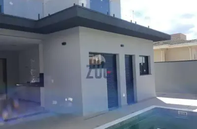 Sobrado à venda em Valinhos, Jardim Pinheiros, com 3 suítes, com 230 m²