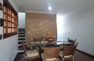 Sobrado á venda no tucuruvi - 2 dormitórios e uma suíte.