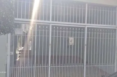 Casa com 3 quartos à venda na Rua São Magno, 139, Jardim Botucatu, São Paulo